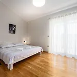Genia I Πόρετς